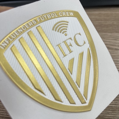 Fabrika Özel Yüksek Kaliteli Yumurta 3D Yükseltilmiş Logo Su geçirmez TPU Isı Transferi Yumurta Elbise Etiketlerinde Demir