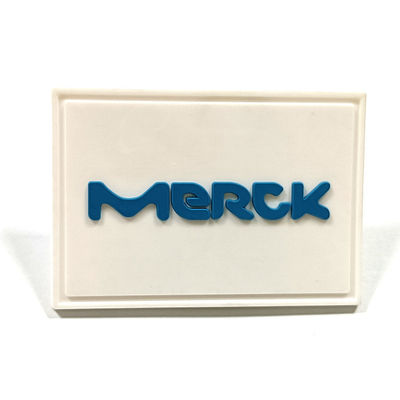 3D Kişiselleştirilmiş Logo Dikiş Baskılı PVC Yamalar Kabartmalı Silikon Rozetler